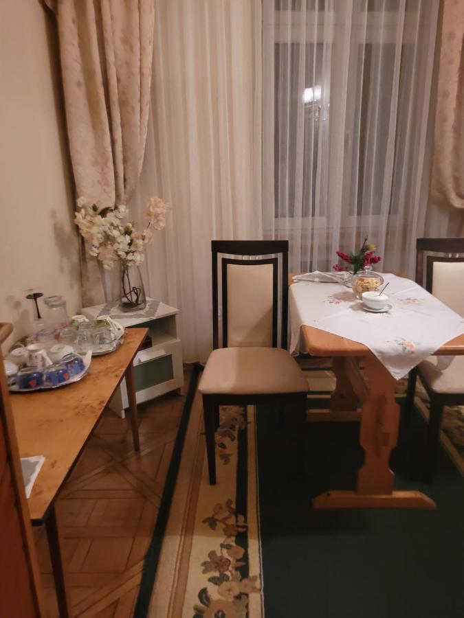 Pokoje Goscinne Victoria 克拉科夫 外观 照片